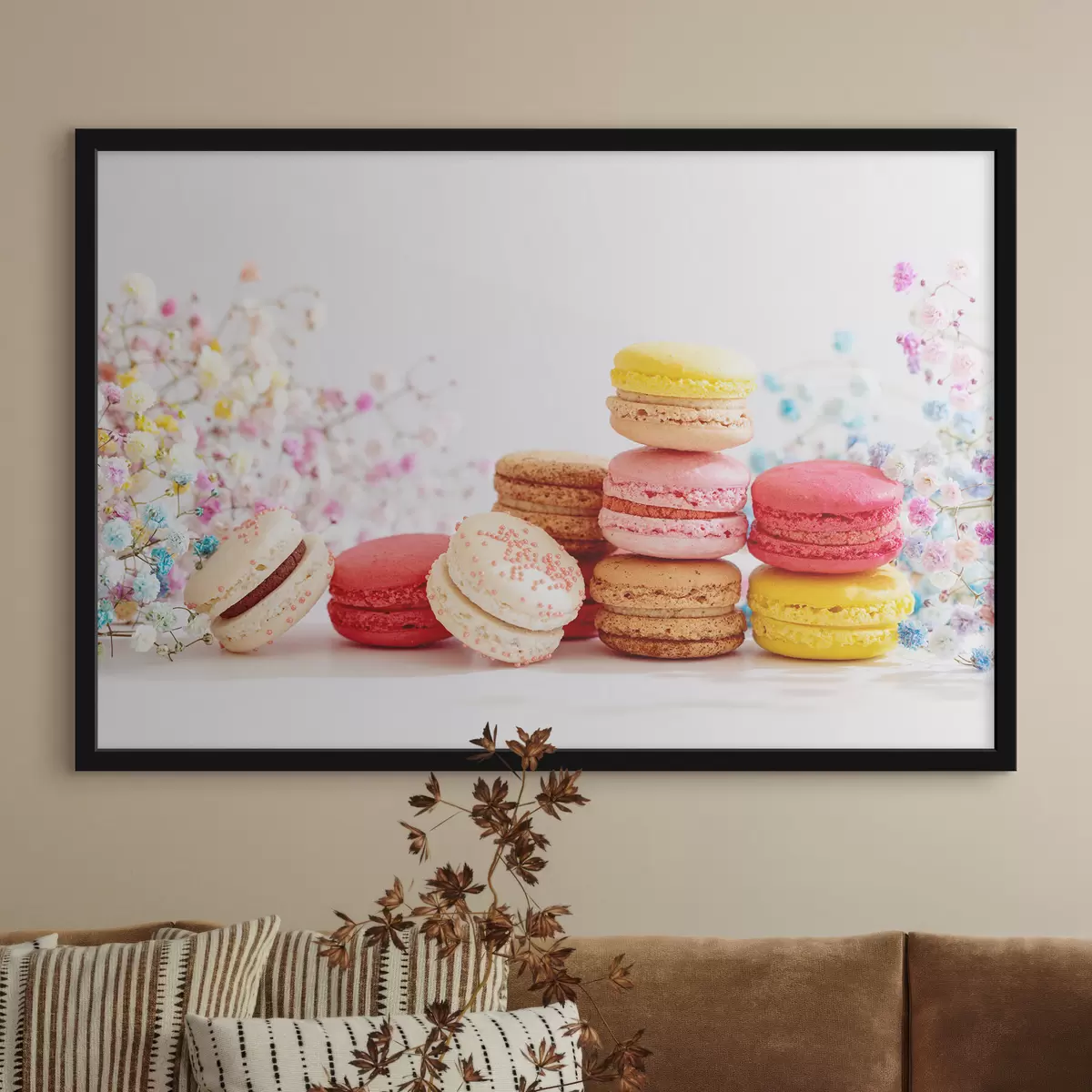 Poster Bunte Macarons zwischen zarten Blumen f37757