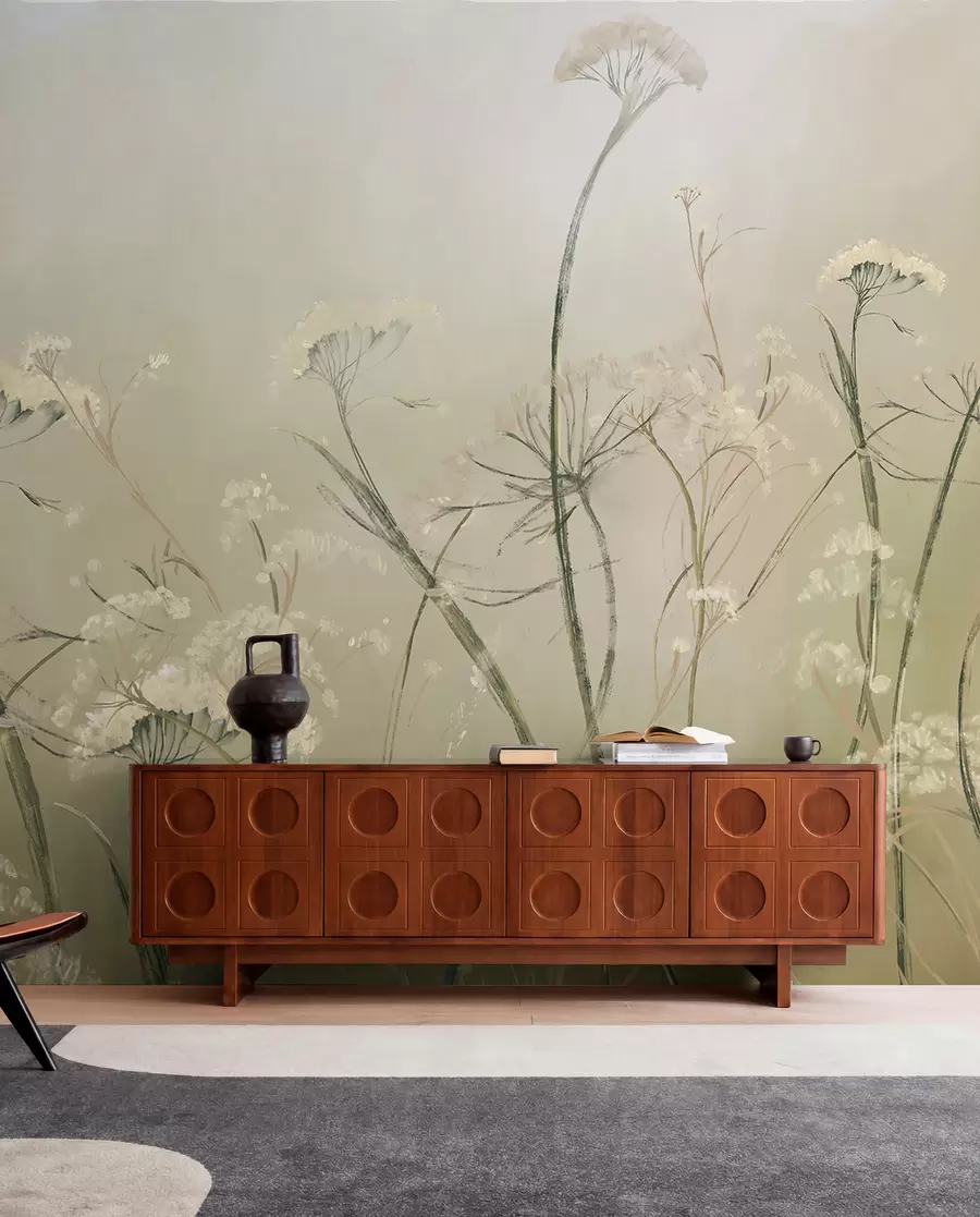 Fototapete Weiße Wildblumen in einem nebligen Feld mit weichem, unscharfem Sepia-Hintergrund w00903v1