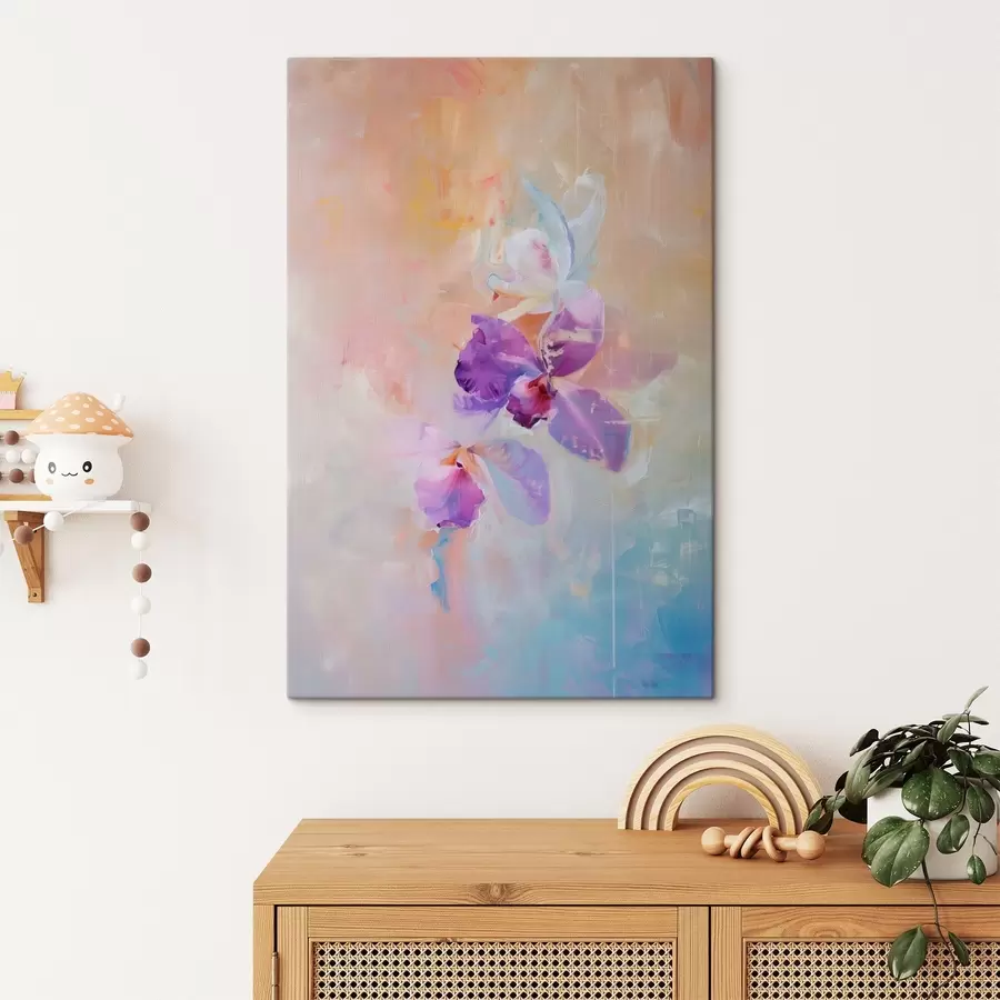 Wandbilder Impressionistisches Gemälde einer Orchidee, helle Pastellfarben, halbabstrakter botanischer Druck, mit neutralem Hintergrund s39463