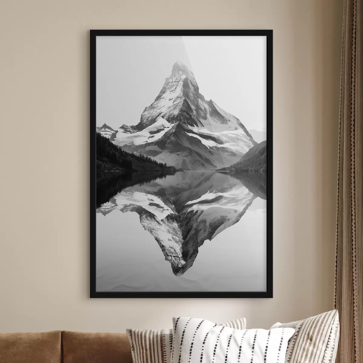 Poster Schwarz-Weiß-Bild eines Berges im minimalistischen Stil f39638