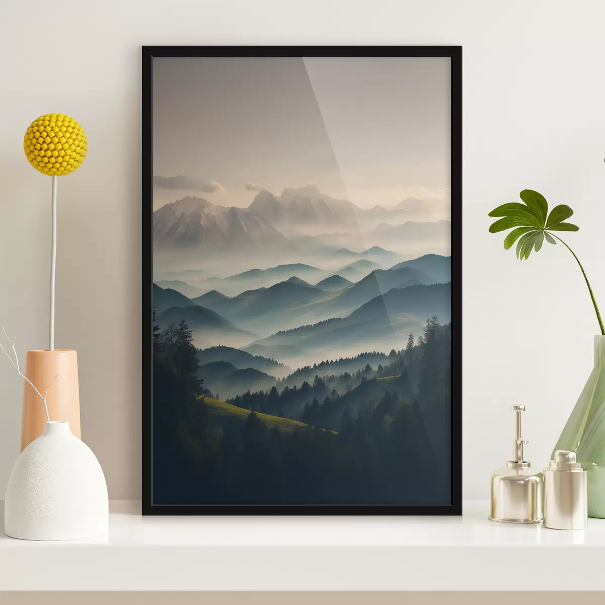 Poster Blick auf neblige Berge f39596