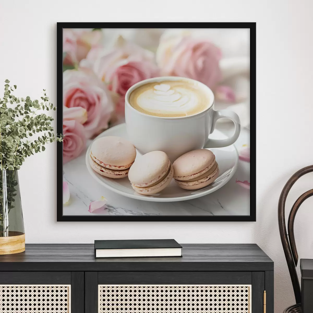 Poster Eine Tasse Kaffee auf einem zarten floralen Hintergrund f39232
