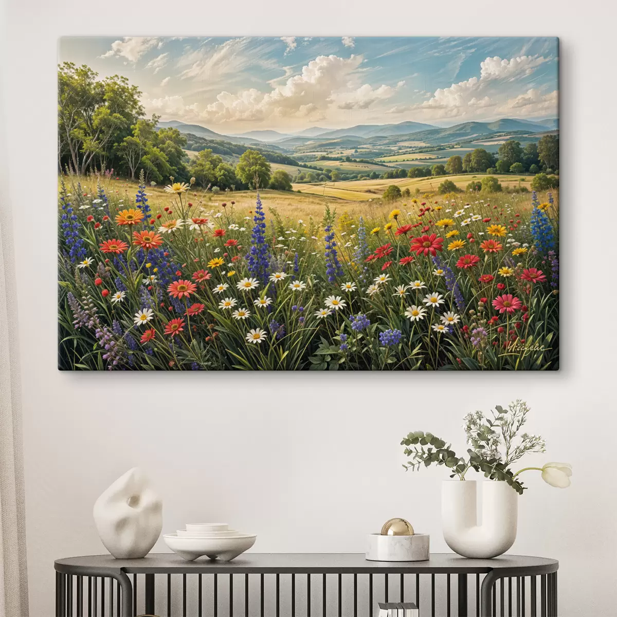 Wandbilder Eine üppige Landschaft mit einer lebendigen Wildblumenwiese voller bunter Blumen unter einem bewölkten Himmel s40018