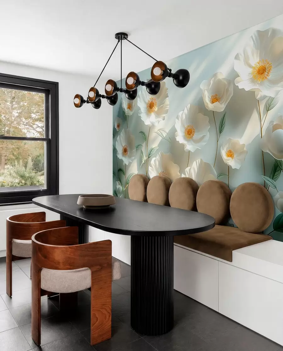 Fototapete Weiße Mohnblumen vor einer Wand mit Sonnenlicht und 3D-Effekt w01339