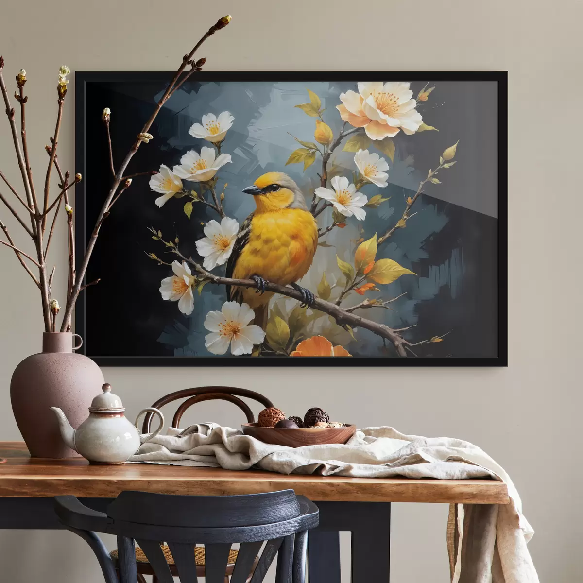 Poster Ein gelber Vogel auf einem Ast mit weißen und orangefarbenen Blüten im Hintergrund f40550