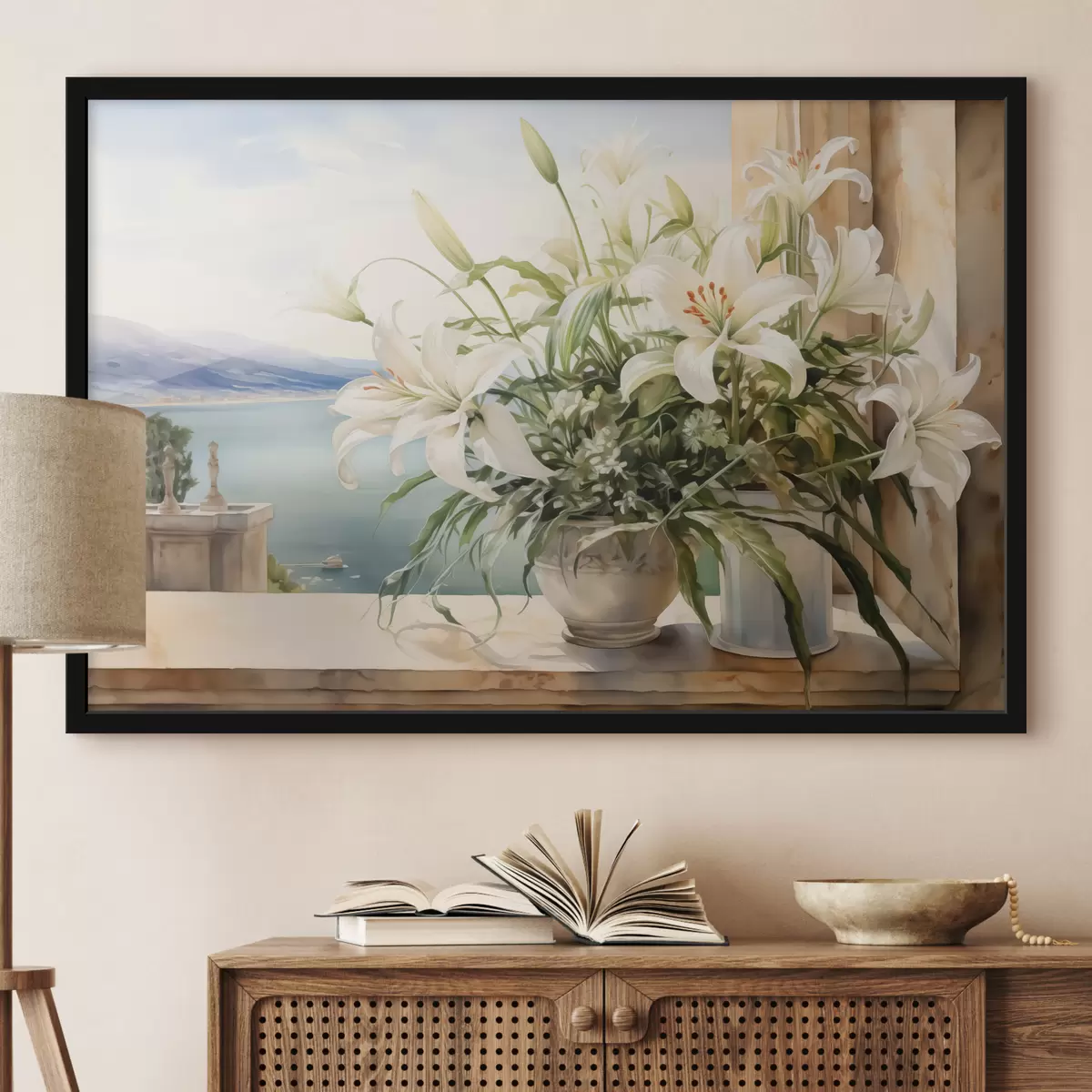 Poster Weiße Lilien in einer Vase auf einem Balkon mit Blick auf das Meer und die Berge Aquarell f40682