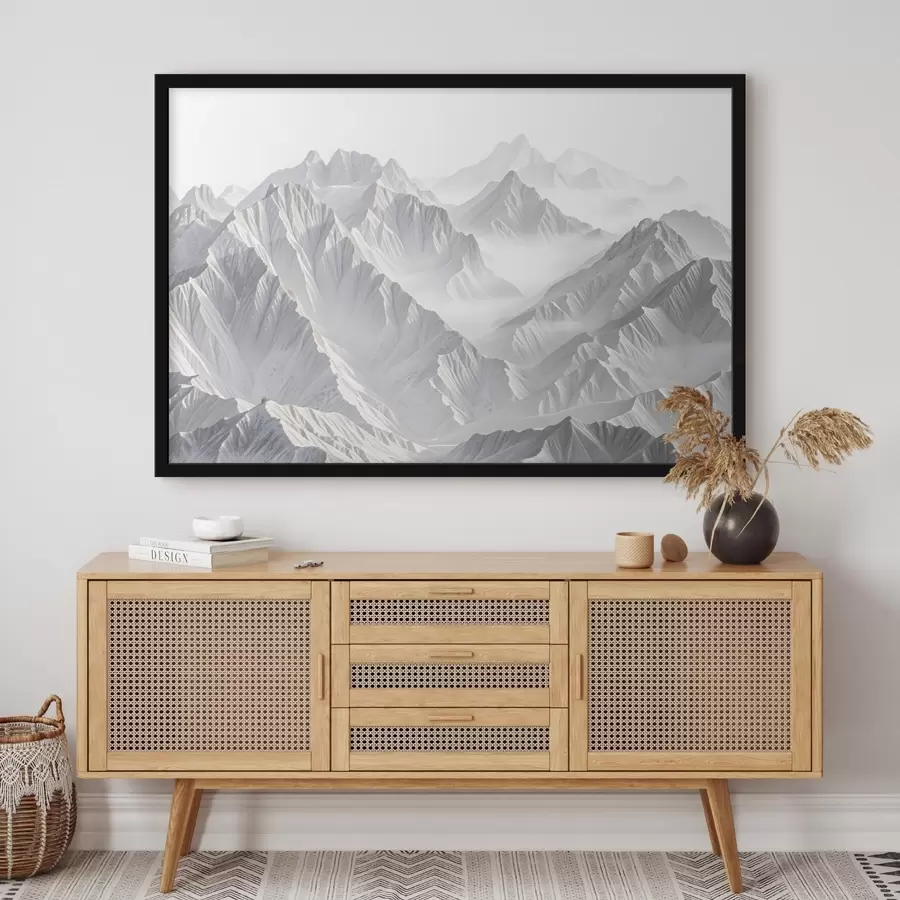 Wandbilder Verschneite, minimalistische Berggipfel in einer nebligen, dunstigen Landschaft f41083