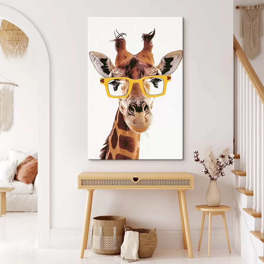 Wandbilder Eine Giraffe mit gelber Brille s38503
