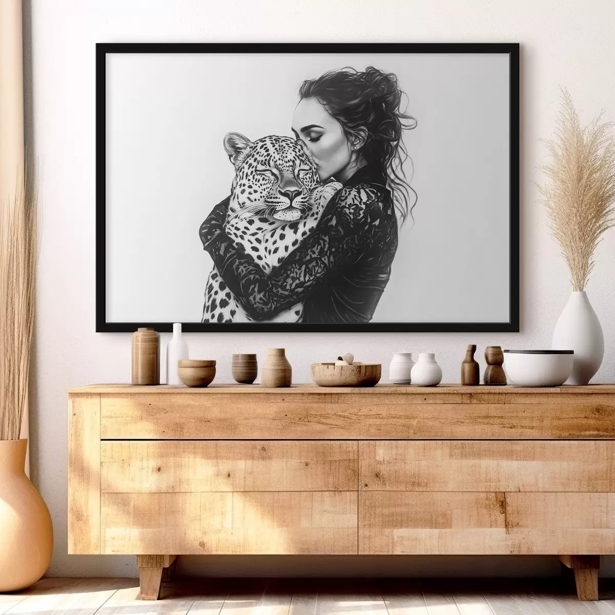 Poster Frau küsst Leopard, Bleistiftzeichnung, wilde Tiere, schwarz-weiß f41457