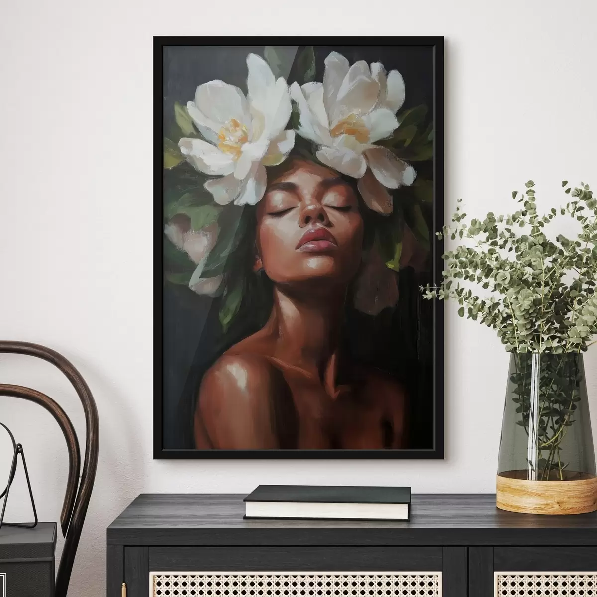 Poster Frauenporträt mit weißen Blumen im Haar auf dunklem Hintergrund f41824