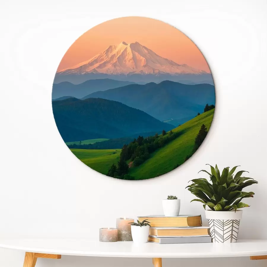 Wandbilder Blick auf einen ruhigen, schneebedeckten Vulkan r41046