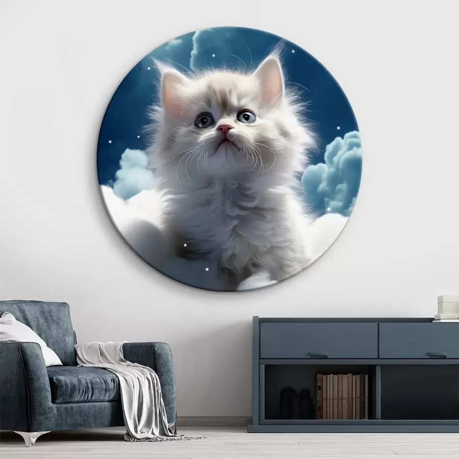 Wandbilder Ein weißes flauschiges Kätzchen am Himmel sitzt auf einer Wolke r41279