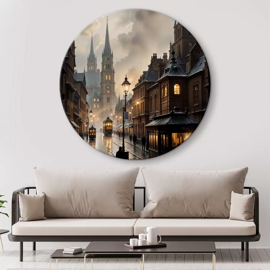 Wandbilder Ein regnerischer Abend in einer alten europäischen Stadt, mit Kopfsteinpflaster, historischen Gebäuden und einer vorbeifahrenden Straßenbahn r40604