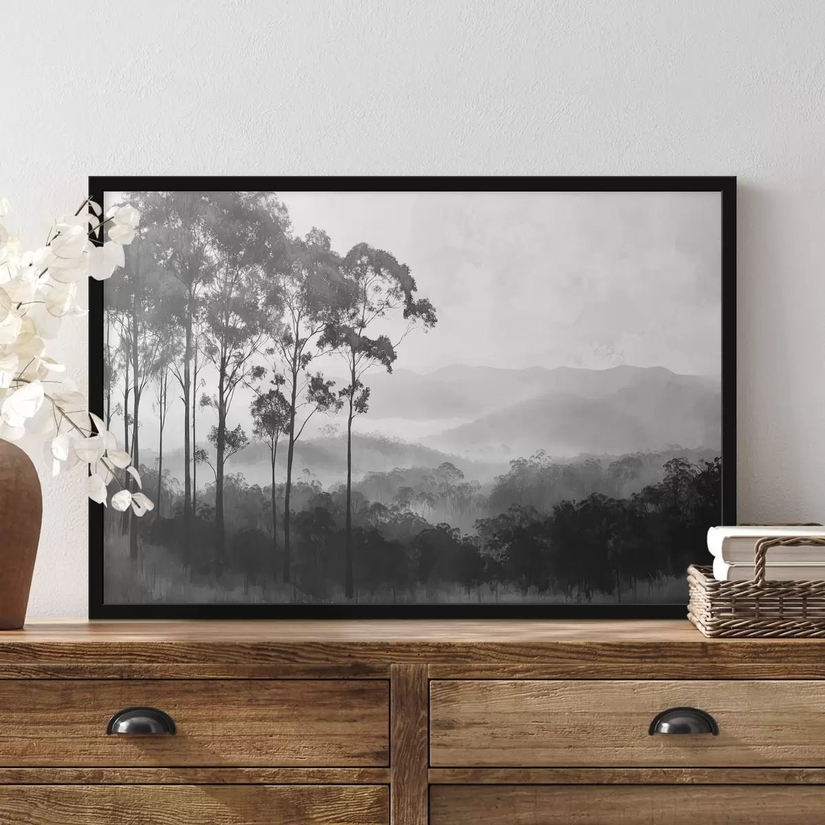 Poster Mystischer Wald in den Grautönen, Naturlandschaft, Bäume f42373