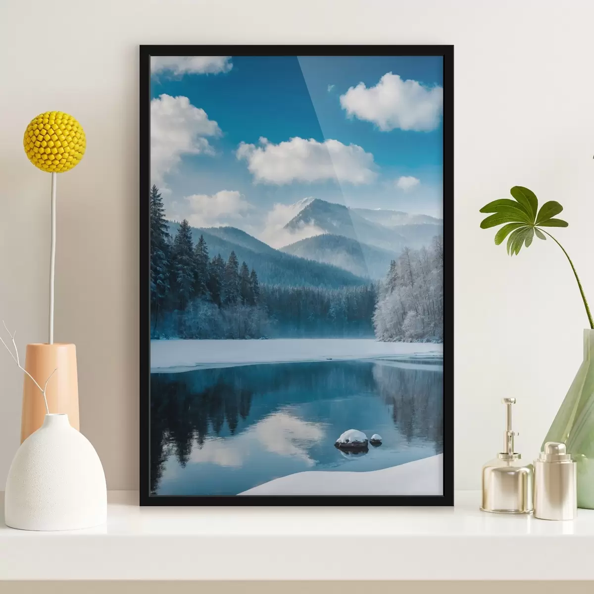 Poster Blick auf Winterwald und Berge f42278