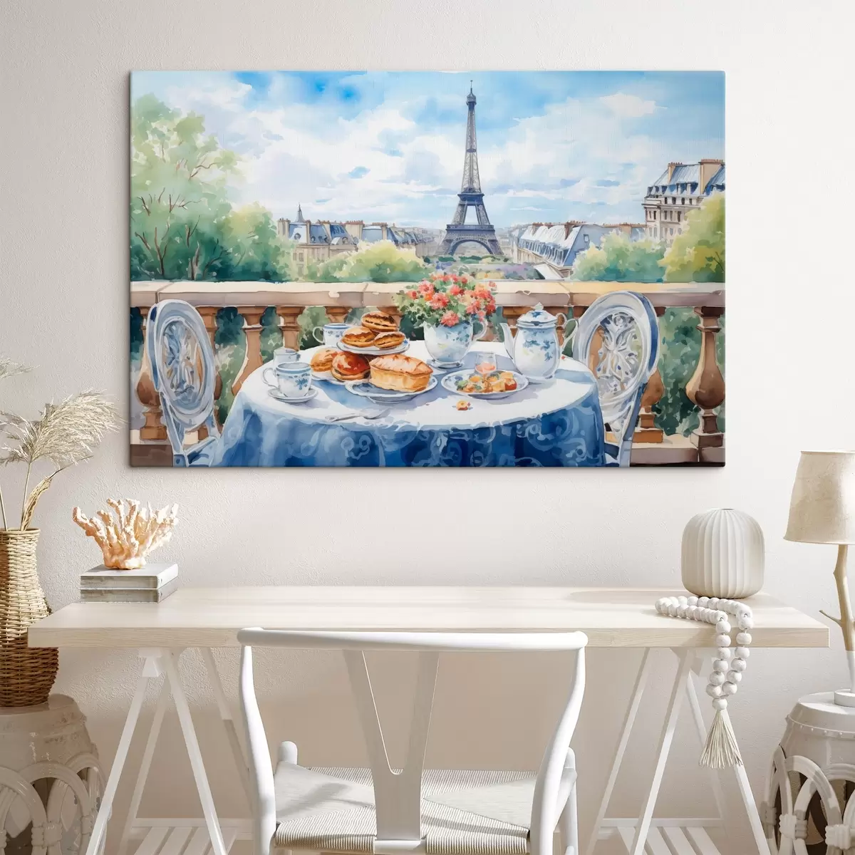 Wandbilder Ein romantischer Blick auf den Eiffelturm von einem Balkon mit einem gedeckten Tisch mit Desserts, Tee und Blumen in einer sommerlichen Atmosphäre. s42579
