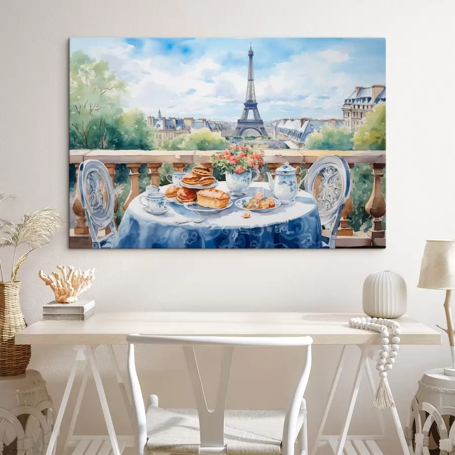 Wandbilder Ein romantischer Blick auf den Eiffelturm von einem Balkon mit einem gedeckten Tisch mit Desserts, Tee und Blumen in einer sommerlichen Atmosphäre. s42579