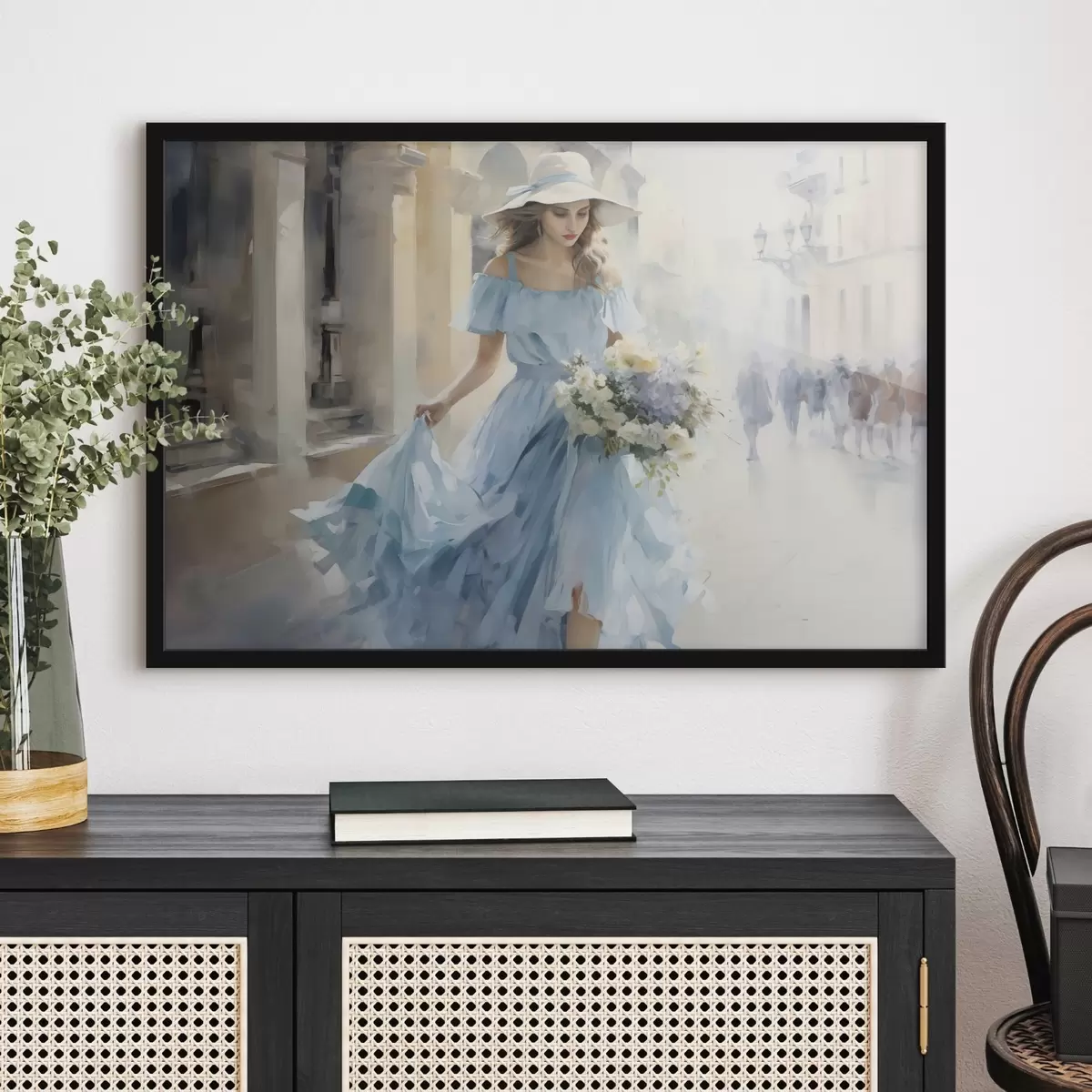 Poster Ein elegantes Mädchen in einem hellblauen Kleid und Hut schlendert mit einem Blumenstrauß in der Hand durch die Stadt, in einer leichten und romantischen Stimmung. f42580