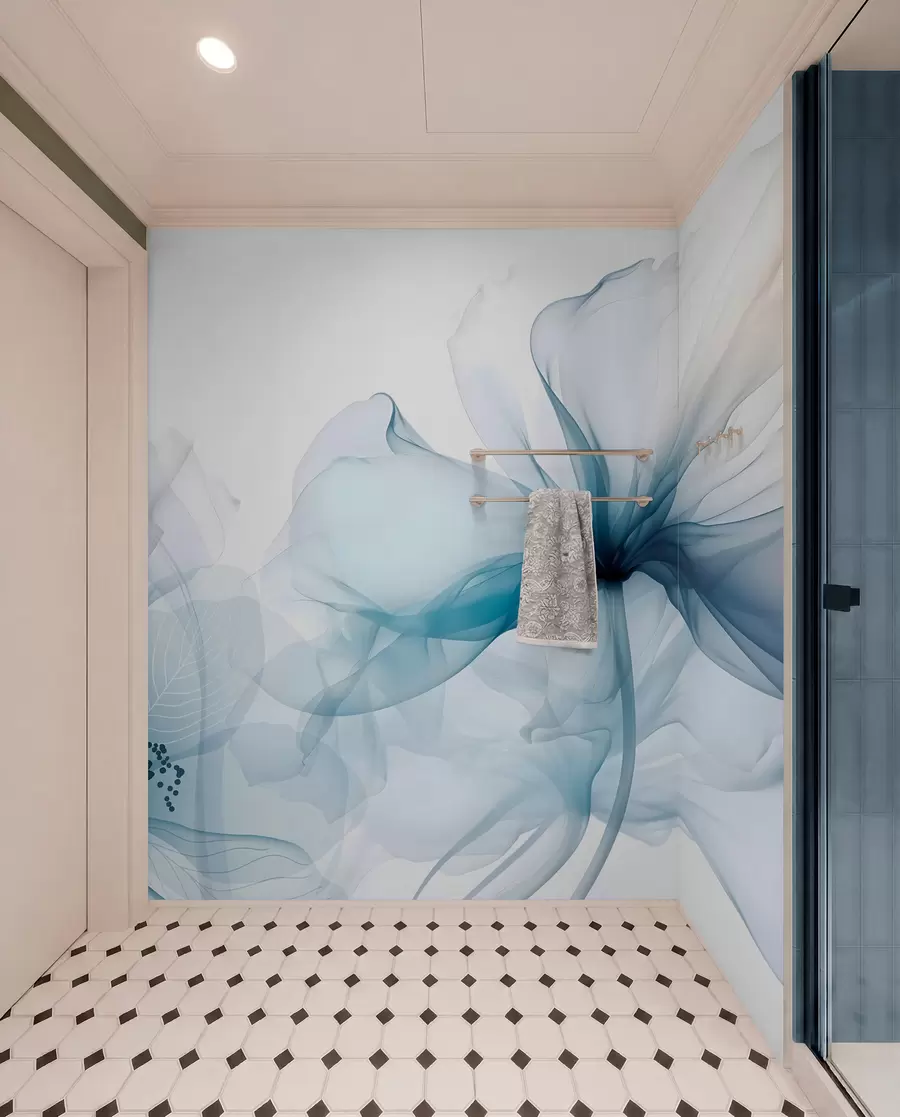 Fototapete Blaue abstrakte Blumen mit weichen, durchscheinenden, fließenden Blütenblättern und zarten Details vor einem weißen Hintergrund w08742