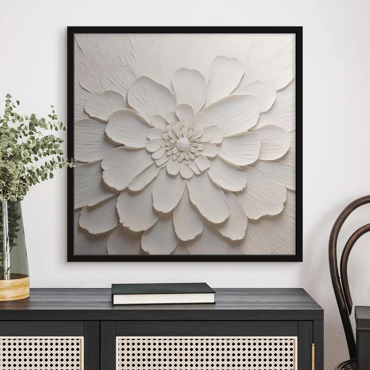 Poster Große weiße Blüte mit voluminösen Blütenblättern f43364