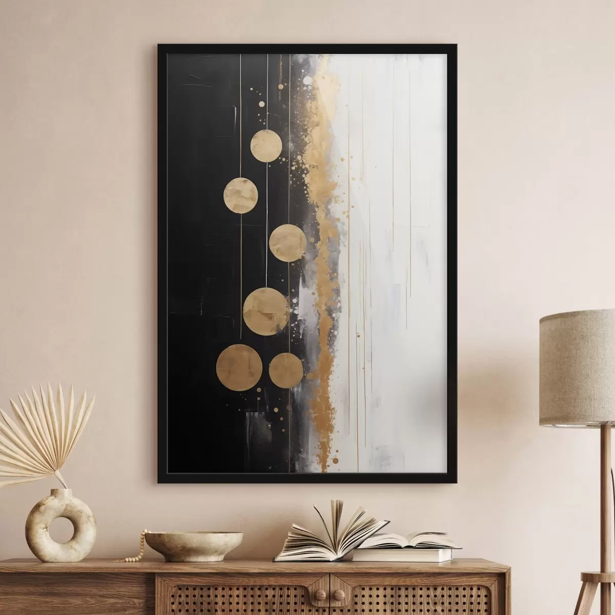 Poster Abstrakte Kunst mit gelben Kreisen auf schwarzem und weißem Hintergrund mit weißen und gelben Flecken hängen f43410