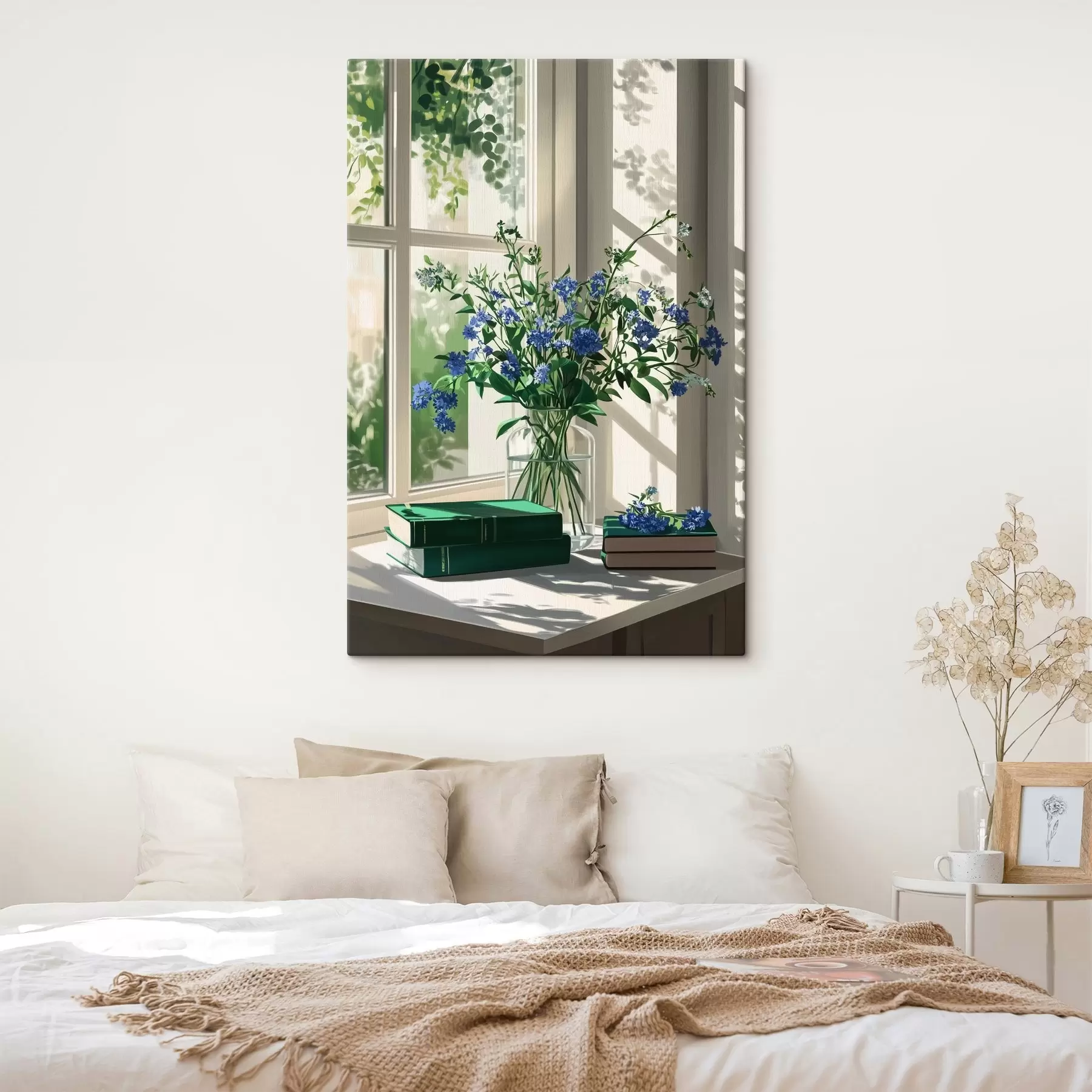 Wandbilder Bücher und lila Blumen in der Vase auf der Fensterbank, Grünzeug s44008