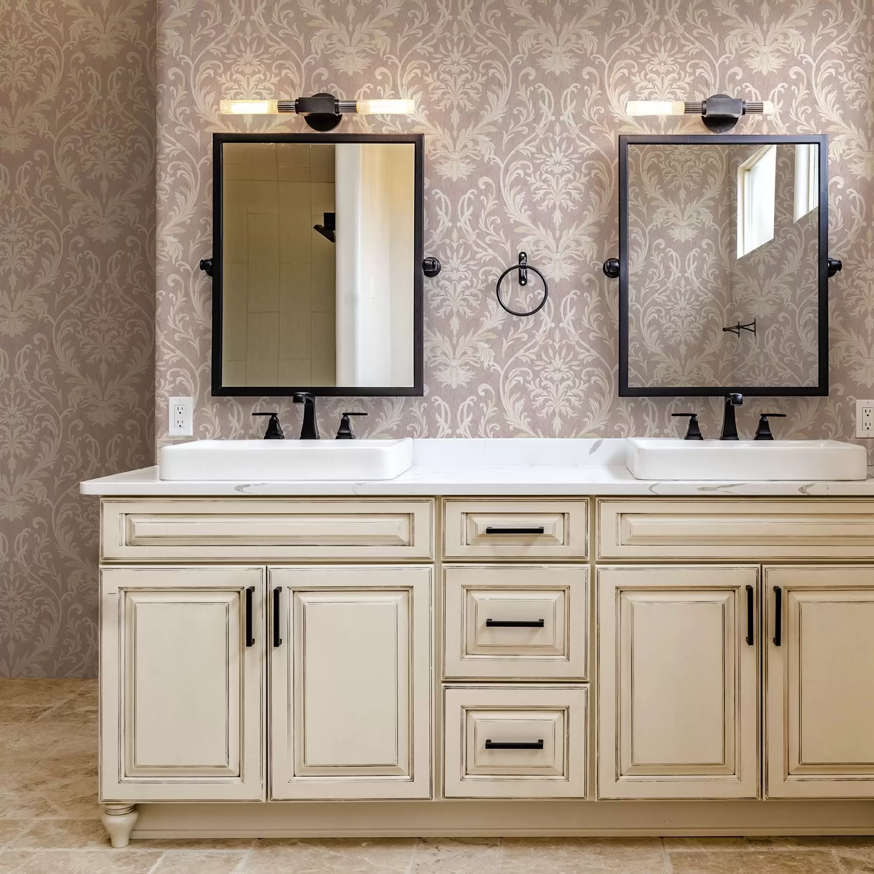 Fototapete Klassischer Damast auf rosa Hintergrund, barockes Muster a00227