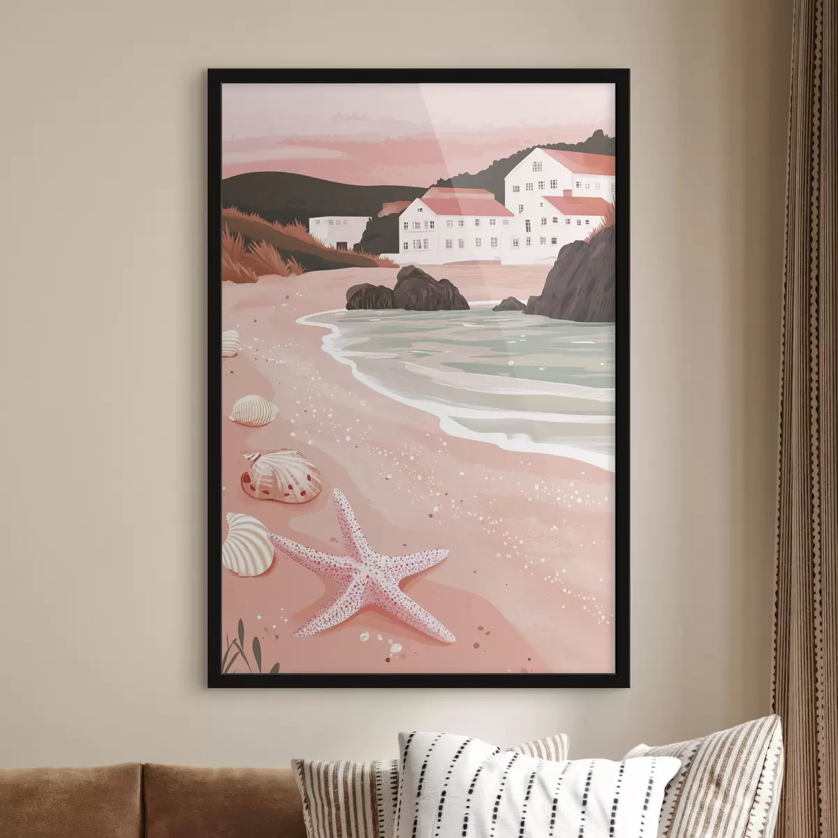 Poster Gemütlicher rosa Strand mit weißen Häusern und Muscheln f44713
