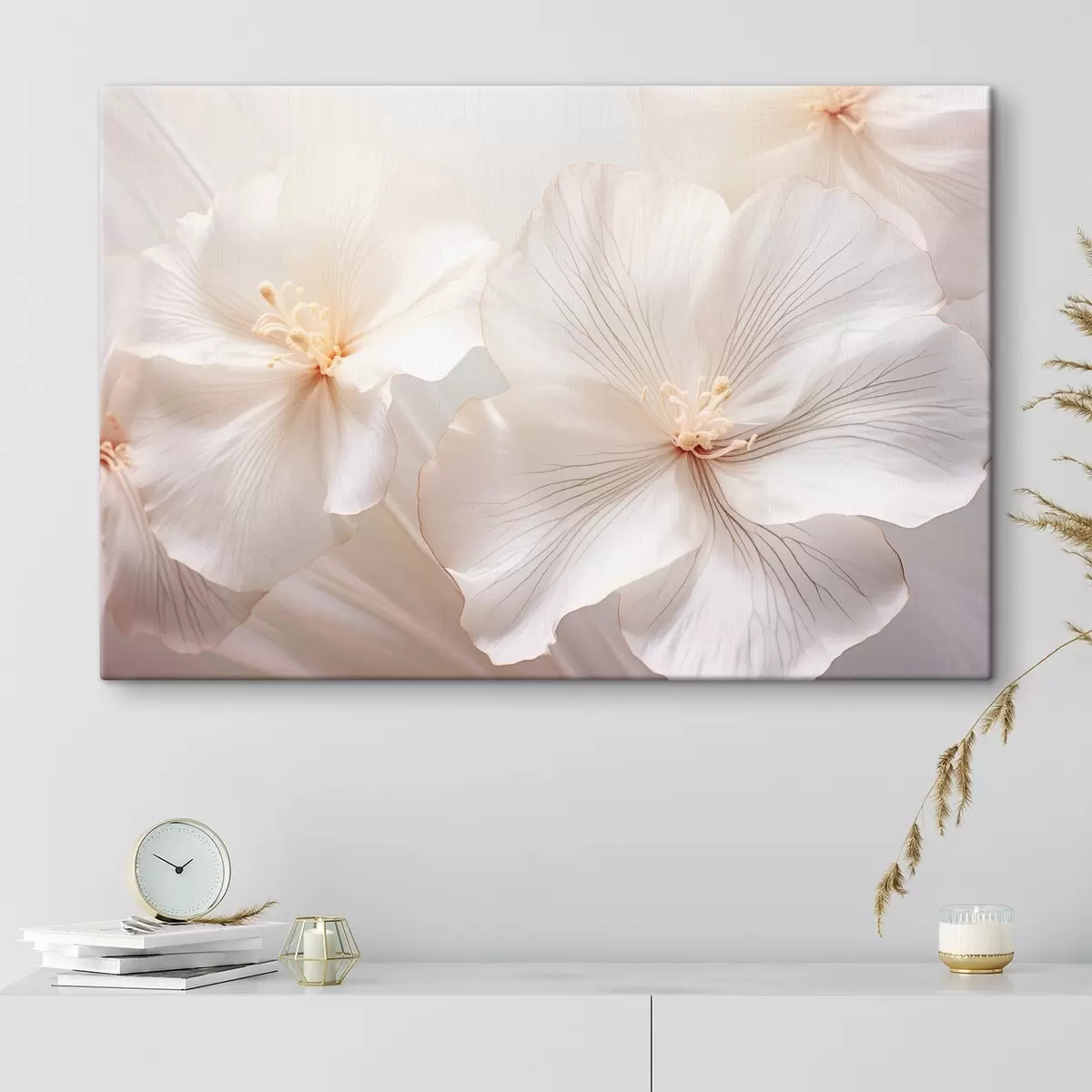 Wandbilder Zarte weiße Blumen mit Blütenblättern und zarten, pastellfarbenen Zentren, die eine verträumte und ätherische Blumenkunst schaffen s44858