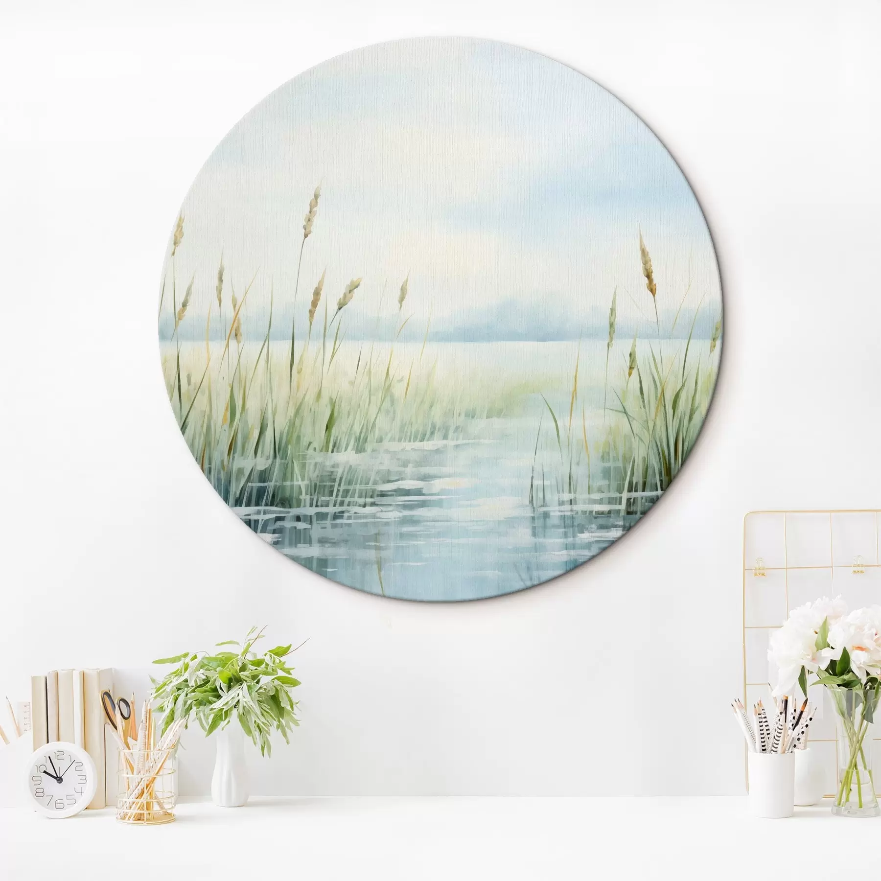 Wandbilder Ein Aquarell Malerei Nachahmung der hohen Gras wächst in der Nähe von Wasser, bedecktem Himmel und unscharfen Hintergrund r44860