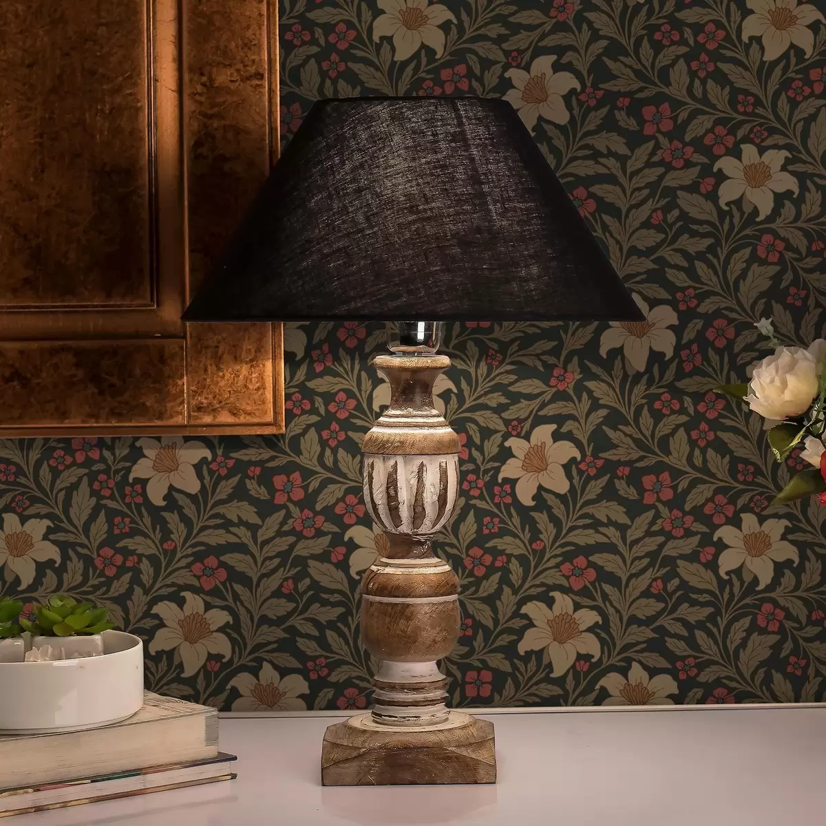 Tapete Dunkler Hintergrund mit gelben und roten Blumen im Art Nouveau Stil a00293