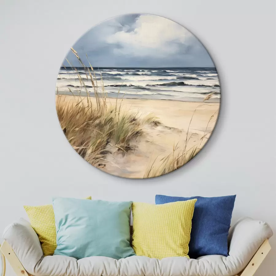 Wandbilder Ein Sandstrand mit hohem Gras im Vordergrund, das Meer mit Wellen und ein bewölkter Himmel im Hintergrund r45173