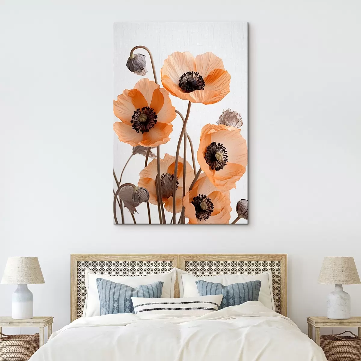 Wandbilder Orangefarbene Mohnblumen, getrocknete Blumen vor einem hellen Hintergrund, weiche Beleuchtung, zarte Blütenblätter, Blumenarrangement s45167