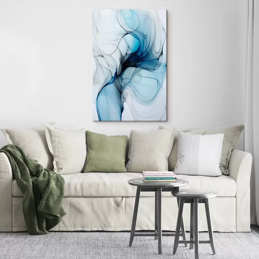 Wandbilder Abstrakte Komposition mit fließenden Linien und durchscheinenden Blütenblättern in blauen, weißen und beigen Farbtönen, Alkoholtintenimitation s45178