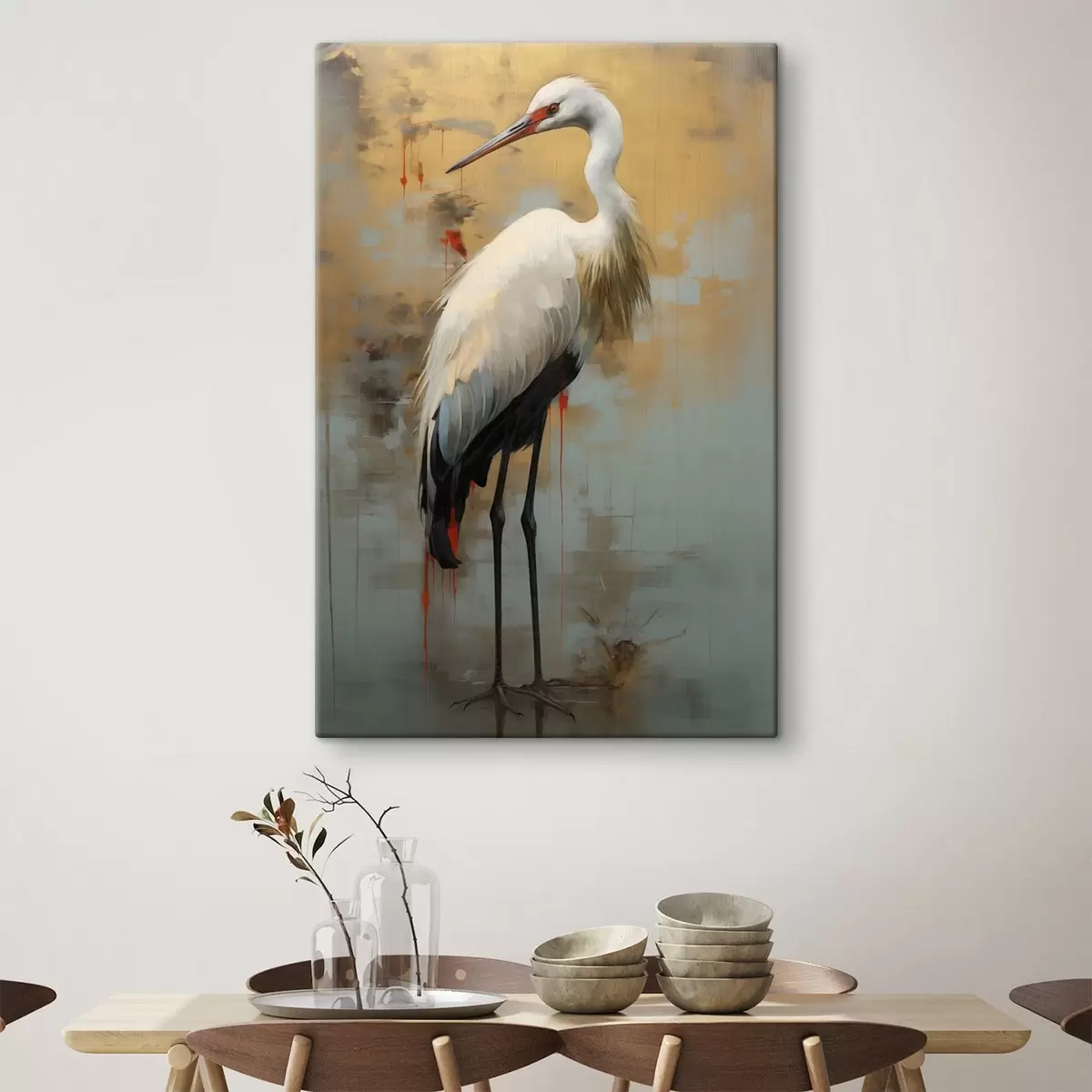 Wandbilder Weißer Reiher vor einem Hintergrund aus gedämpften Gelb-, Braun- und Blautönen, der an eine neblige, abstrakte Landschaft erinnert s45191