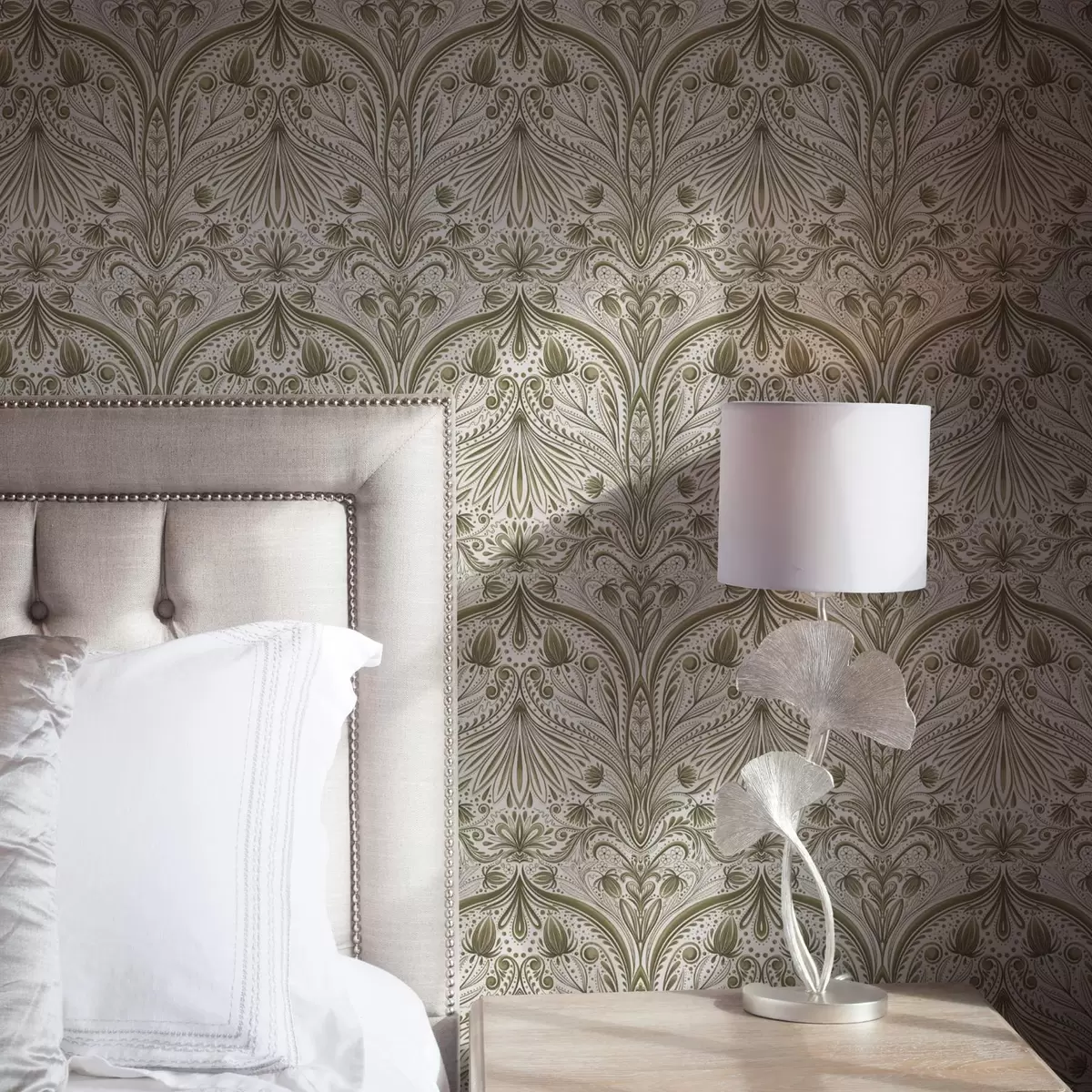 Tapete Symmetrisches Barockmuster mit floralen Motiven a00436