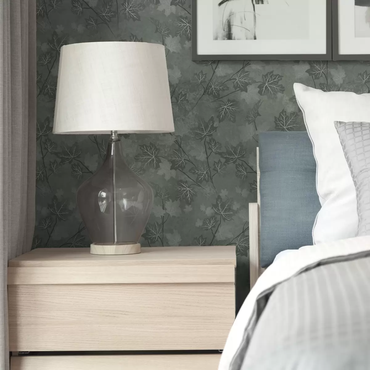 Tapete Matte Ahornblätter in sanften Grüntönen a00464