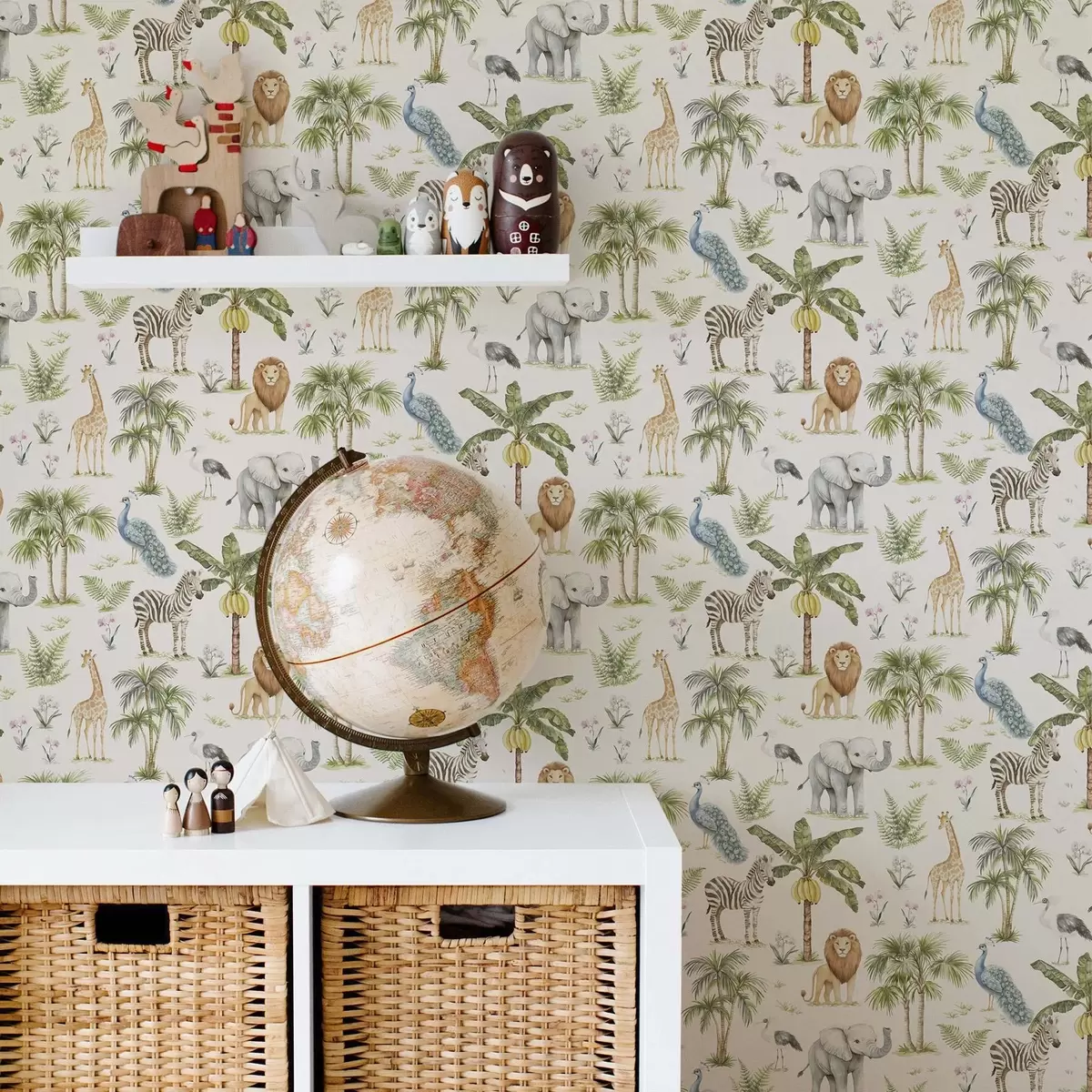 Tapete Afrikanische Tiere zwischen Palmen und exotischen Pflanzen a00321