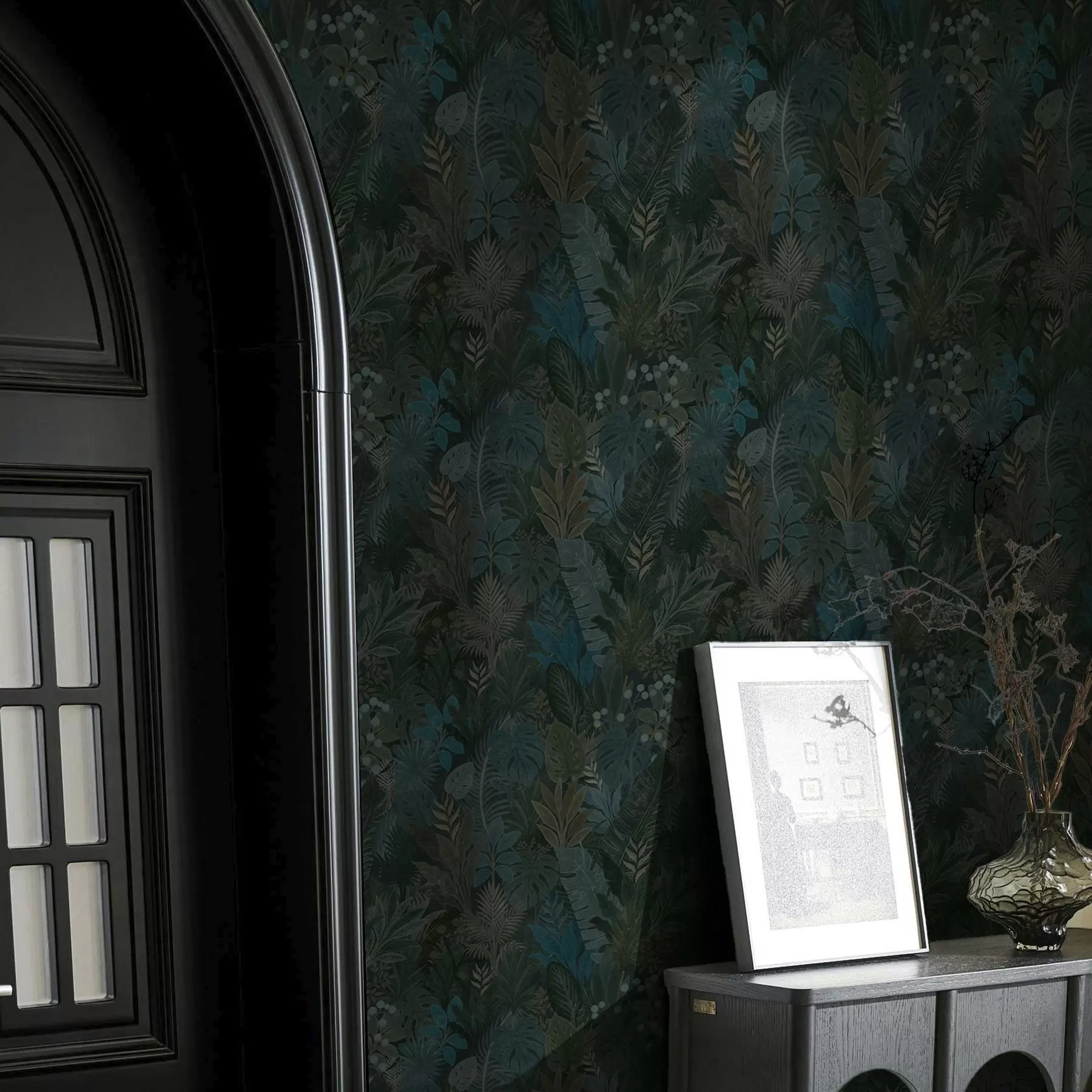 Fototapete Dunkelgrünes tropisches Laub mit blauen Akzenten a00327