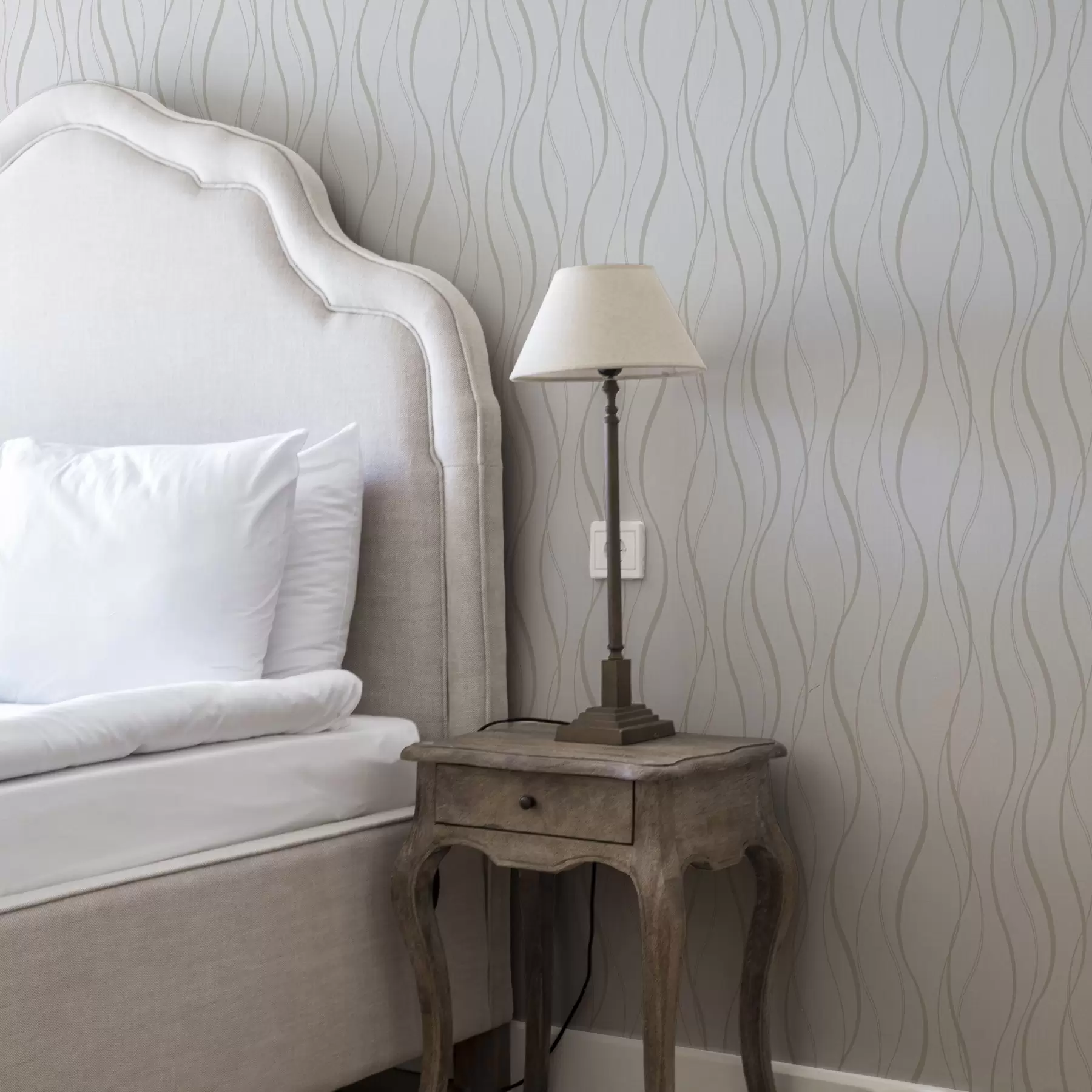 Fototapete Abstrakte wellenförmige beige Linien auf weißem Hintergrund a00480