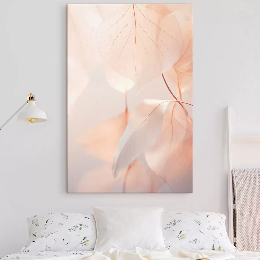 Wandbilder Nahaufnahme von durchscheinenden Blättern mit zarten Adern, weiche Pfirsich und weiße Farbpalette, verschwommener Hintergrund s45556