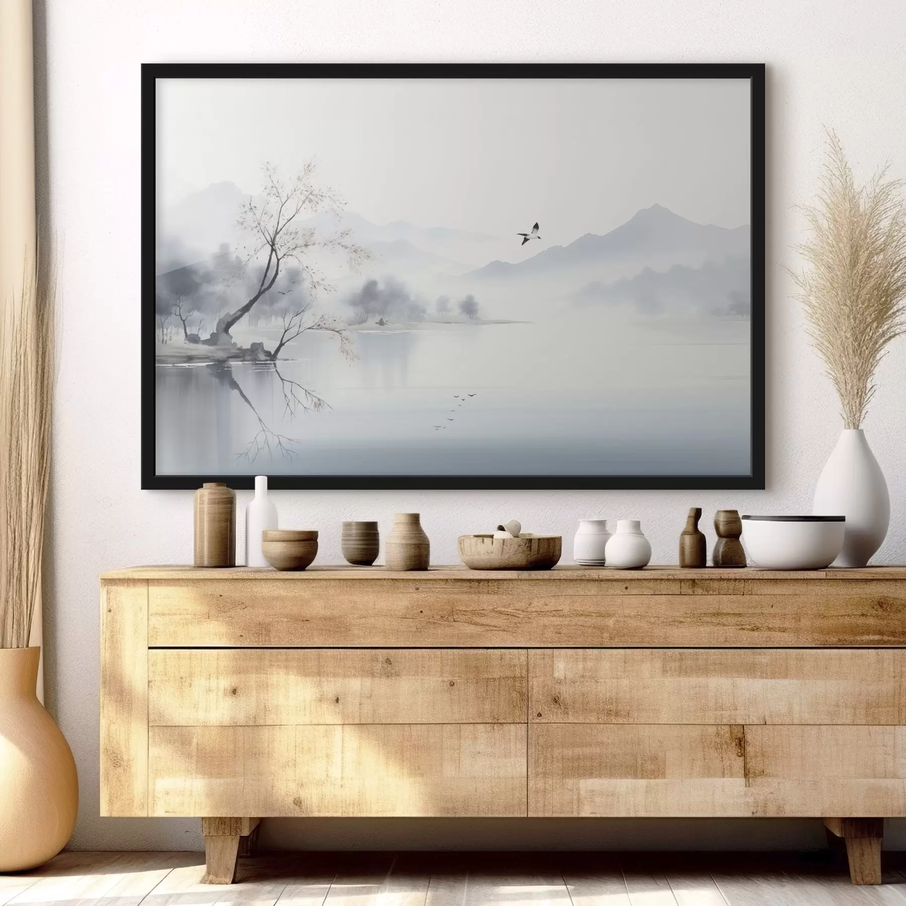 Fototapete Neblige Landschaft mit einem Baum, Bergen und Vögeln f45518