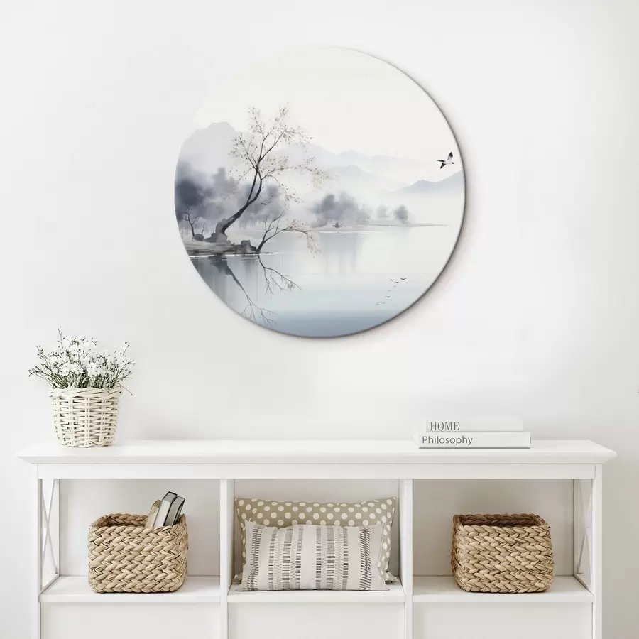 Wandbilder Neblige Landschaft mit einem Baum, Bergen und Vögeln r45518