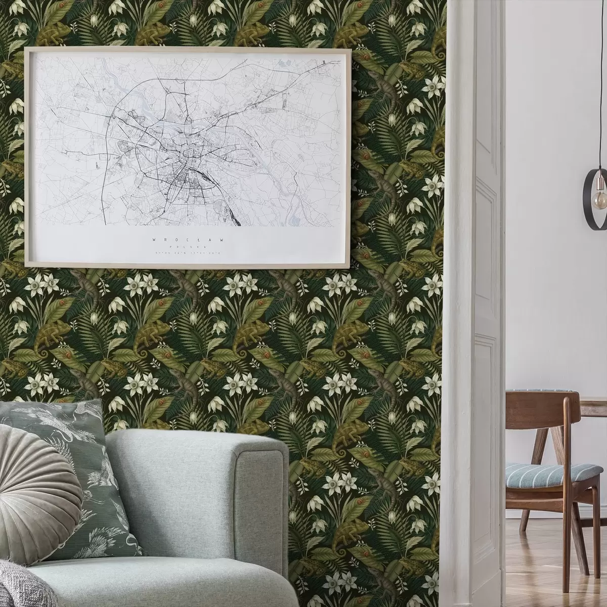 Tapete Chamäleons und tropische Blätter, weiße Blumen, dunkler Boden a00608v1