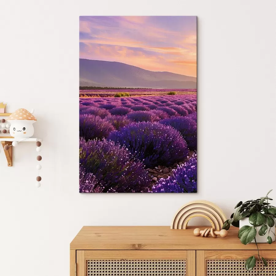 Wandbilder Lavendelfelder vor dem Hintergrund der Berge s45662