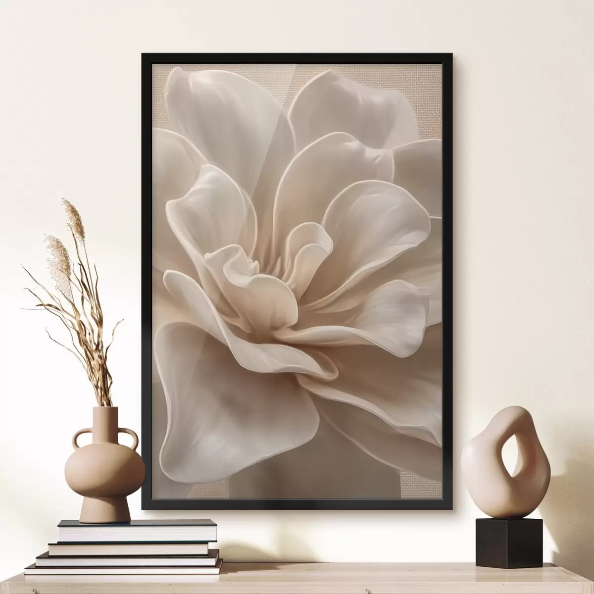 Poster Große cremefarbene Blume, weiche Blütenblätter, Makroaufnahme f45874