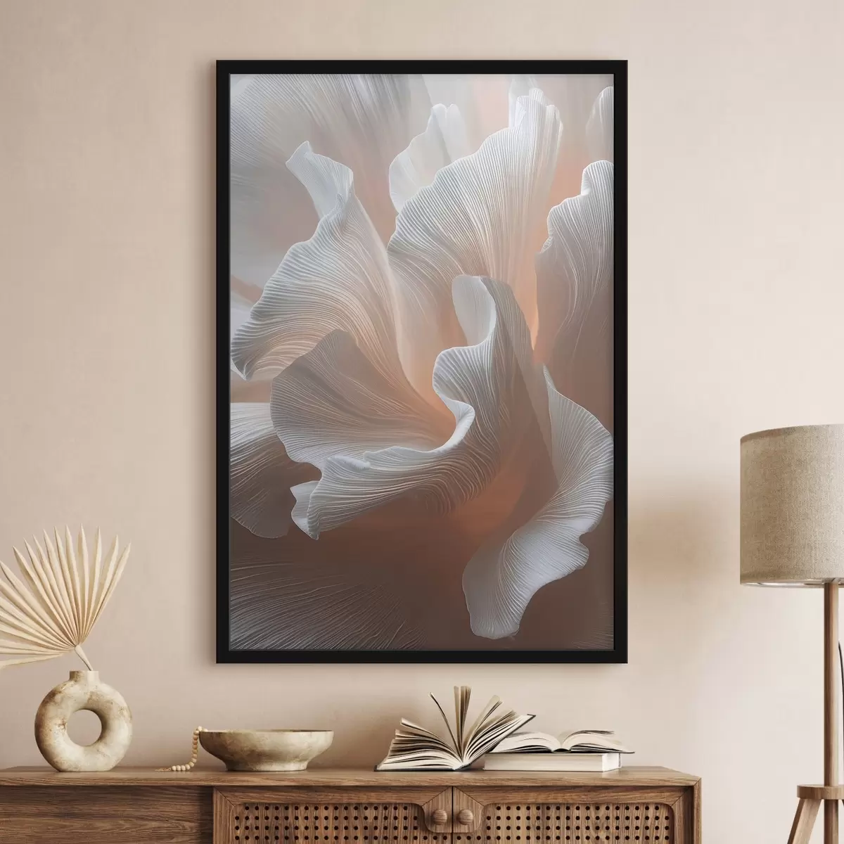 Poster Luftige weiße Blütenblätter mit warmem Pfirsichglanz f45909