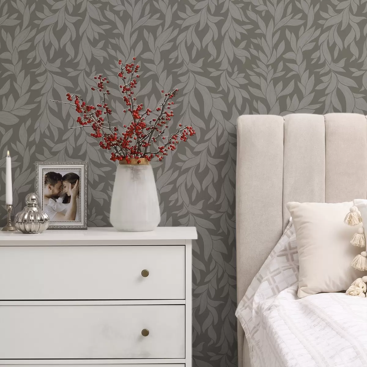 Tapete Olivgrüner Hintergrund mit lila Blättern, lineare Textur a00616v1