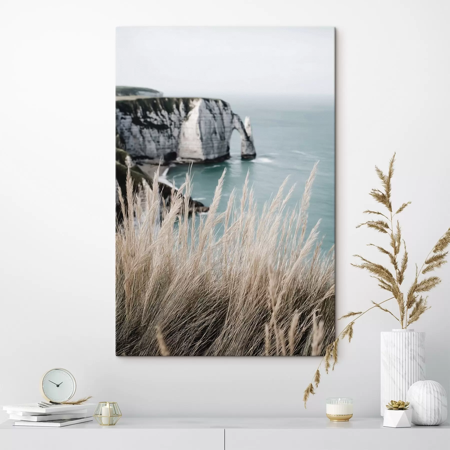 Wandbilder Meer und Felsbogen, Blick durch trockenes Gras s46142