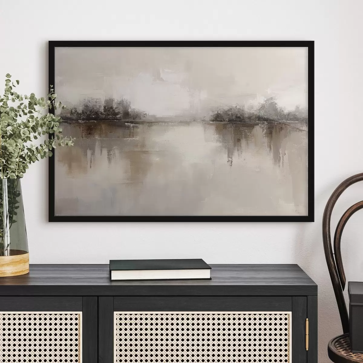 Poster Weiche Landschaft mit einem See in warmen Beige-Grau-Tönen f46158